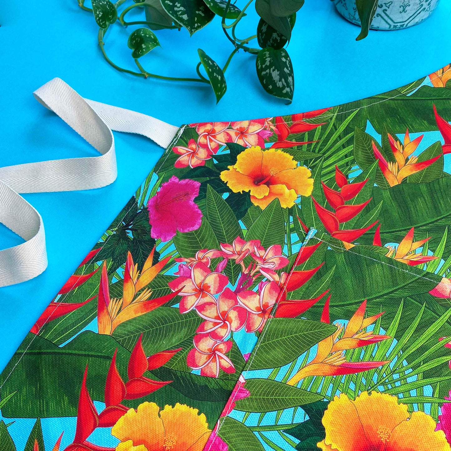 The Tropical Apron