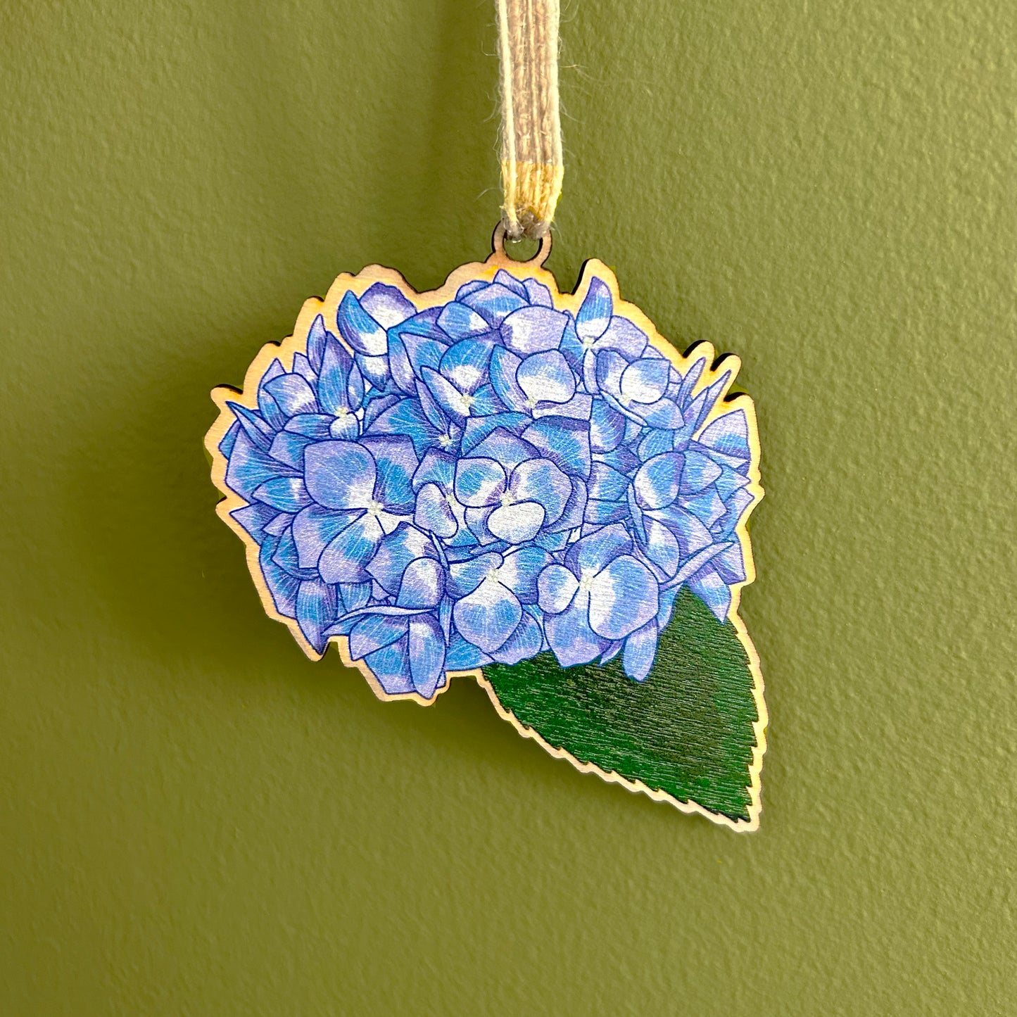 Hydrangea Wooden Hanging Decoration